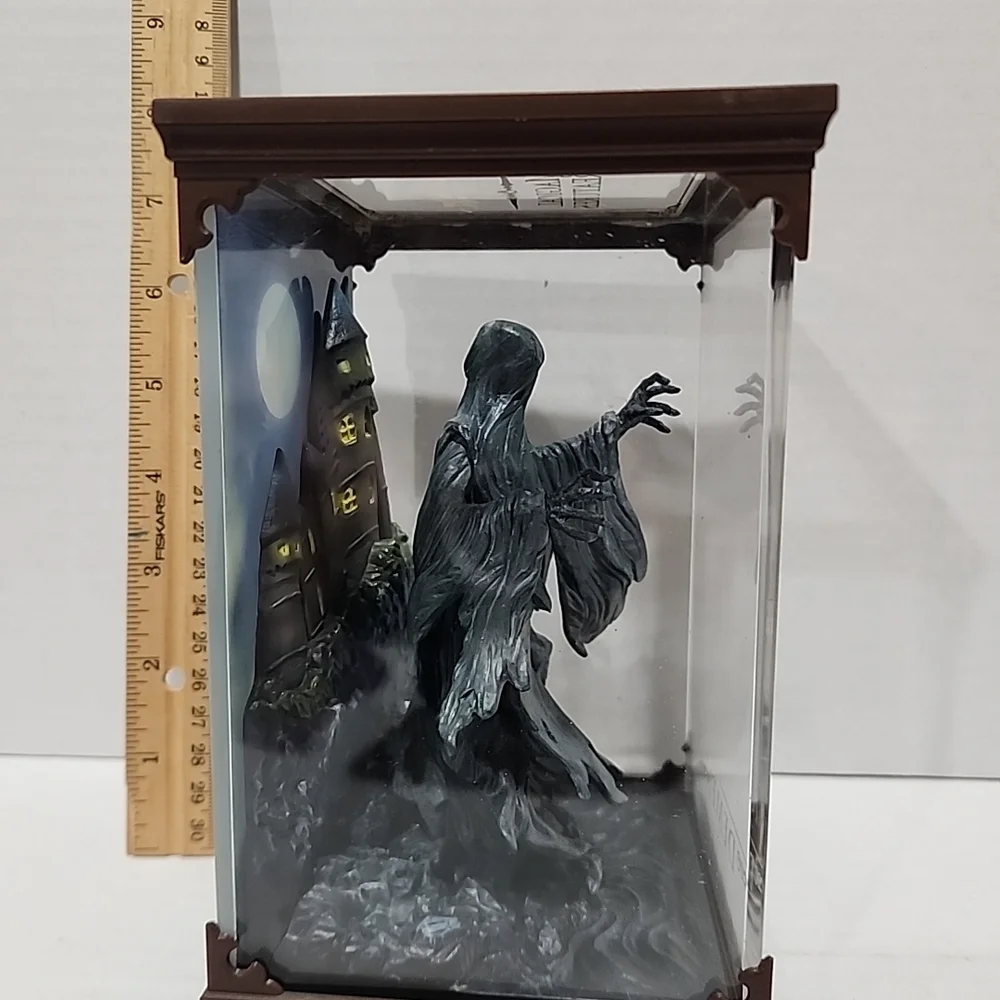 Dementor Display Case - Black and Gray